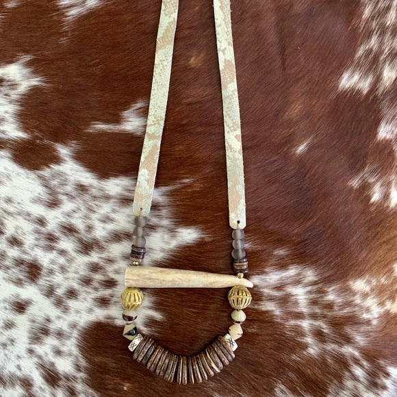 🌾 Hair on Hide Necklace - Picture 3 of 5